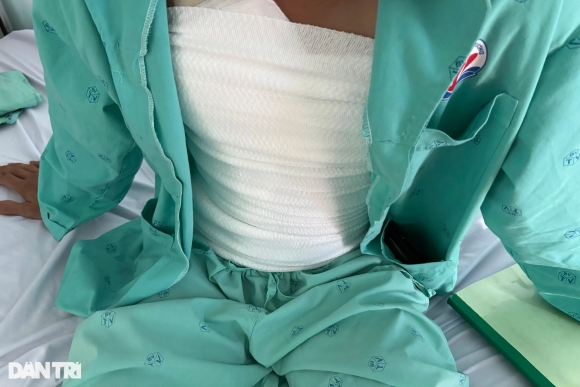 1 Tphcm Co Gai Phai Cap Cuu O 2 Benh Vien Vi Tai Nan Nguy Hiem Khi An Lau