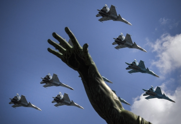 2 Ukraine Van Hanh F 16 Ra Sao Truoc Su 35 Va Su 30sm Cua Nga