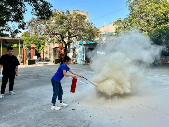 4 Lao Dong Viet Mang Sau Rieng Len Metro O Nhat Nguoi Bit Mui Nguoi Bo Di