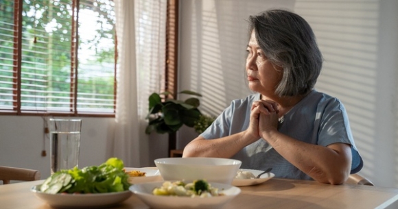 Sau 50 tuổi, người tuổi thọ ngắn có 5 "kém" dễ thấy, nếu bạn chưa có thì xin chúc mừng: duy trì 4 "quen" để cơ thể dẻo dai