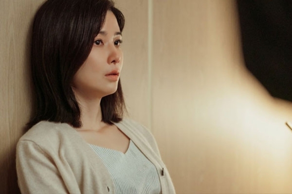 Tôi phát hiện chồng ngoại tình từ "chi tiết lạ" trong chiếc vali