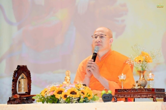 1 Xuat Hien Them Clip Phat Ngon Cua Tru Tri Chua Ba Vang