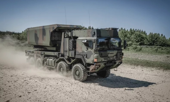 3 My Duc Phat Trien Phao Phan Luc Hien Dai Hon Himars