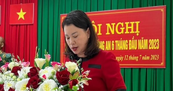 1 De Nghi Cach Chuc Chu Tich Ubnd Huyen Nhon Trach Sau Vu Bi Lua 171 Ti Dong