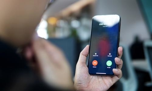 1 Mat Gan 12 Ty Dong Tu Cuoc Goi Lua Dao Khach Kien Ngan Hang