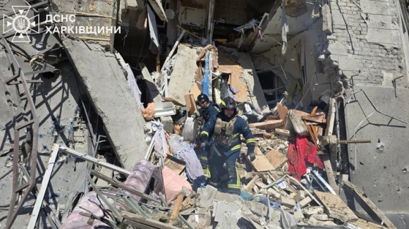 1 Vung Kiev Va Thanh Pho Phia Tay Cua Nga Cung Bi Khong Kich Trong Dem