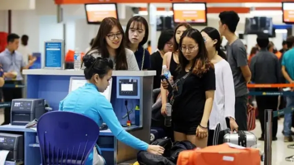 3 Vietnam Airlines Doi Mat Voi Nguy Co Vo No Nhu The Nao