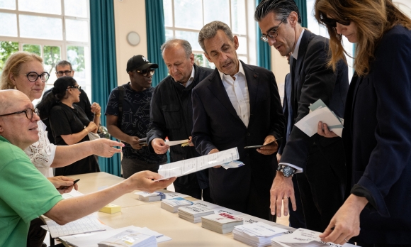 1 Phap Bat Dau Bau Cu Quoc Hoi Som