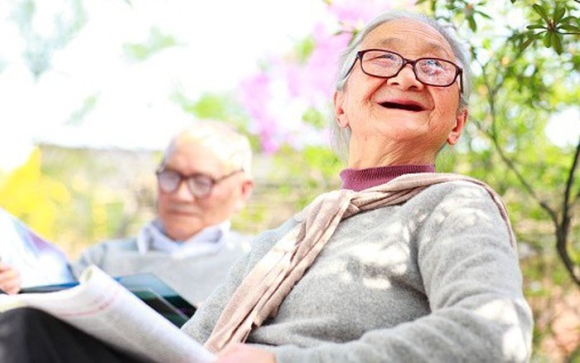 Nghiên cứu dài nhất lịch sử của ĐH Harvard tiết lộ 1 yếu tố quyết định kéo dài tuổi thọ, không phải tập thể dục hay chế độ ăn uống