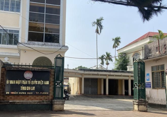 1 Truy To Nu Ke Toan Uy Ban Mttq Viet Nam Tinh Gia Lai Tham O Hon 4 Ty Dong De Tieu Xai