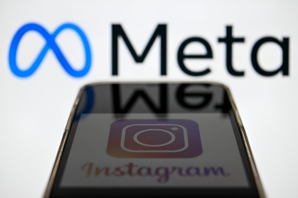 1 Tho Nhi Ky Chan Truy Cap Instagram