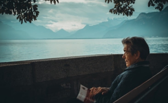 Sống trí tuệ tuổi trung niên: 6 điều cần buông bỏ, 6 điều cần nắm giữ