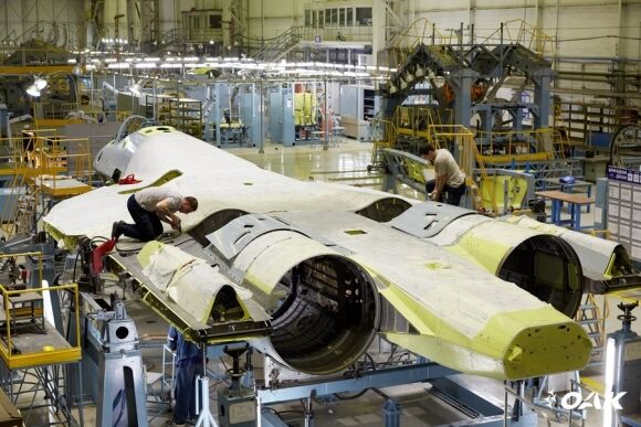 3 Nut That Lon Khien Nga Kho Long Day Nhanh Toc Do San Xuat Tiem Kich Su 57