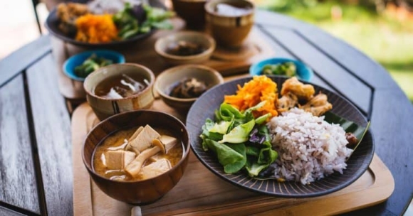 Bác sĩ Mỹ tiết lộ 2 loại rau có ở Việt Nam có thể kích hoạt gen trường thọ, giúp hạ đường huyết, giảm cân