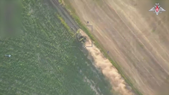 2 Ukraine Lap Man Chong Drone Cho Xe Tang Challenger 2