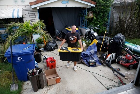 4 My Bao Milton Manh Len Hon 1 Trieu Dan Florida Voi Va So Tan