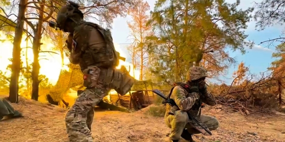 1 Nhung Chien Thang Gia Kieu Nga Phai Tra Gia Bang Mang Song Cua Binh Linh