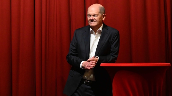 1 Thu Tuong Scholz Dua Vao Noi So Chien Tranh Cua Nguoi Duc De Doi Dau Ung Vien Friedrich Merz