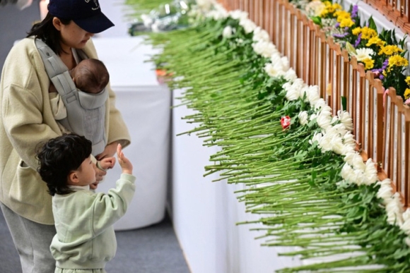 2 Tham Kich Jeju Air Ca Nha 9 Nguoi Tu Nan Nu Sinh Chua Kip Chup Hinh Tot Nghiep Cap 2