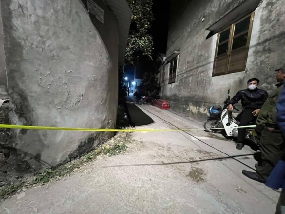 2 Nguoi Than Bang Hoang Khi Phat Hien 4 Thi The Trong Can Nha O Ha Noi