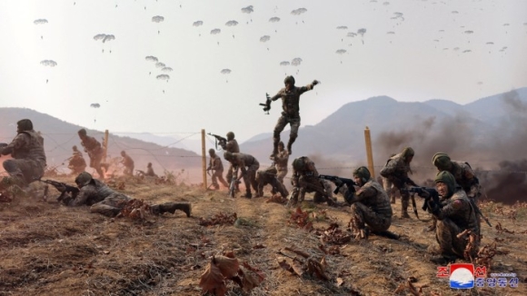 1 Thiet Hai Nang Ne Gan 1000 Binh Si Trieu Tien Thiet Mang Khi Chien Dau O Kursk Ukraine