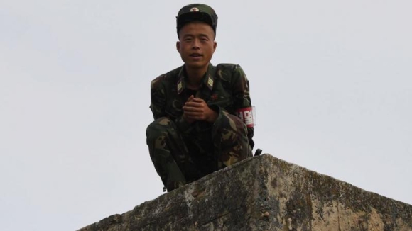 1 Lenh Cua Kim Jong Un Cam Dau Hang Binh Linh Bac Trieu Tien Tu Sat Bang Luu Dan De Tranh Bi Bat