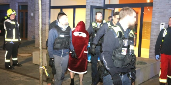 1 Lai Them Vu Giet Nguoi Tai Marzahn Berlin Nghi Pham 16 Tuoi Tan Cong Cha De