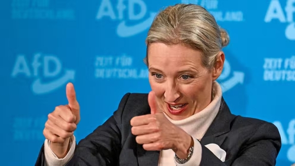 1 Khoan Tai Tro Khong Lo Moi Cho Dang Canh Huu Nguoi Phu Nu Berlin De Lai Cho Afd Gan 6 Trieu Euro