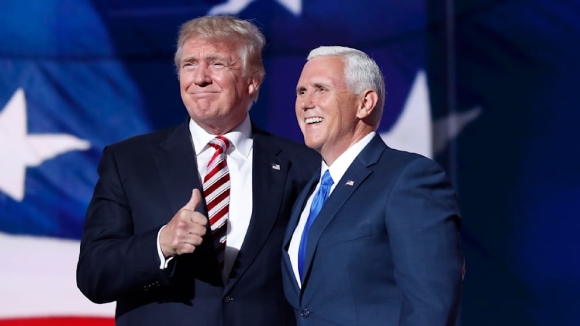 3 Tong Thong My Goi Zelensky La Nha Doc Tai Dang Cong Hoa Soc Truoc Phat Ngon Cua Trump Ve Ukraine