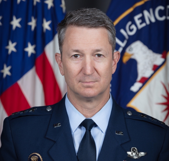 1 Trung Tuong Ve Huu Duoc Ong Trump Chon Lam Chi Huy Quan Doi My