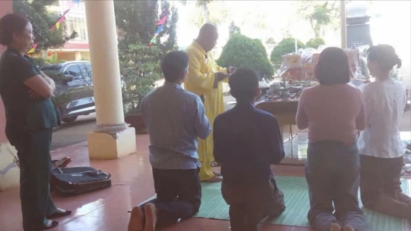 1 Hieu Truong Noi Ly Do Ve Viec Cung Giai Han Trong Truong