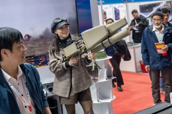 1 Lo Ngai Trung Quoc Viet Nam Mua Hai Ve Tinh Do Tham Tu Israel