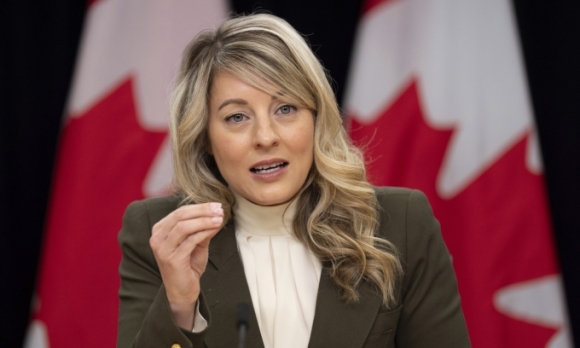 1 Ngoai Truong Canada Tuyen Bo Khong Lui Buoc Truoc Suc Ep Tu Ong Trump