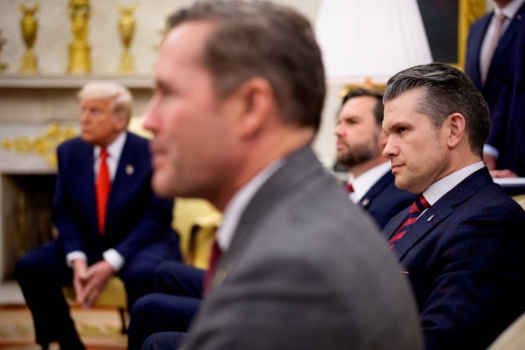 1 Cang Thang My Chau Au Leo Thang Sau Khi Ro Ri Tin Tuyet Mat Cua Chinh Quyen Trump