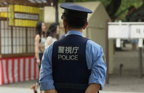 1 Canh Sat Nhat Ban Vut Nham 20 The Nho Chua 1000 Anh Vu An