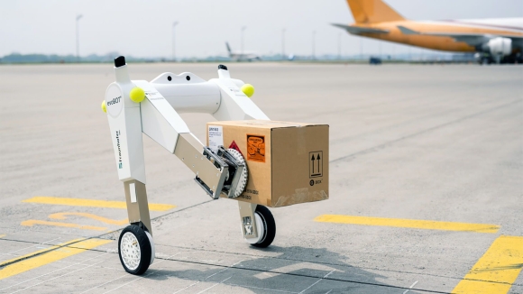 1 Robot Evobot Ho Tro Van Chuyen Tai San Bay Munich Thong Minh Linh Hoat Va Hieu Qua