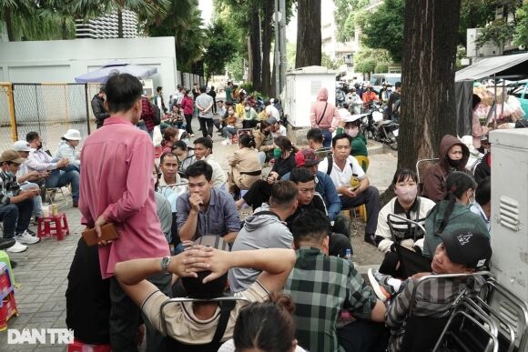 3 Lao Dong Viet Di 250km Thuc Trang Dem Cho Xin Visa Di Han Quoc Lam Nong