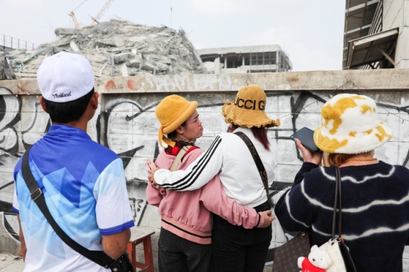 1 Phat Hien 15 Dau Hieu Su Song Duoi Toa Nha Sap O Bangkok Cuu Ho Chay Dua Voi Thoi Gian