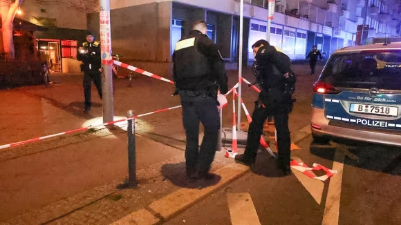 2 An Mang Kinh Hoang O Berlin Nguoi Viet Bi Dam Tu Vong Luc 4h Sang Tai Petersburger Strae