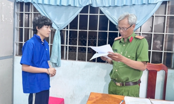 1 Bat Khan Cap Thieu Nien Sat Hai 2 Me Con O Vinh Long