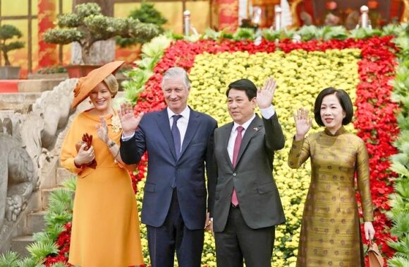 1 Viet Nam Mo Rong Canh Cua Vao Chau Au