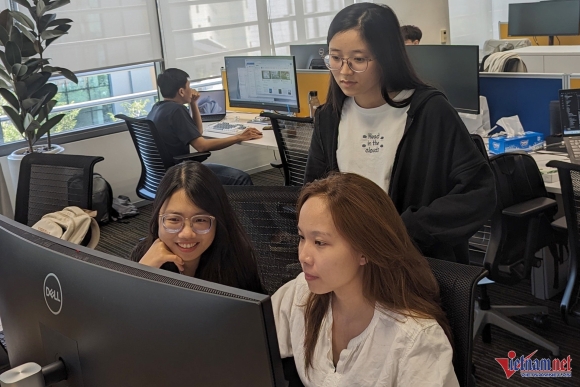 Nhiều doanh nghiệp tại Việt Nam sẵn sàng trả lương cao cho nhân sự mảng AI