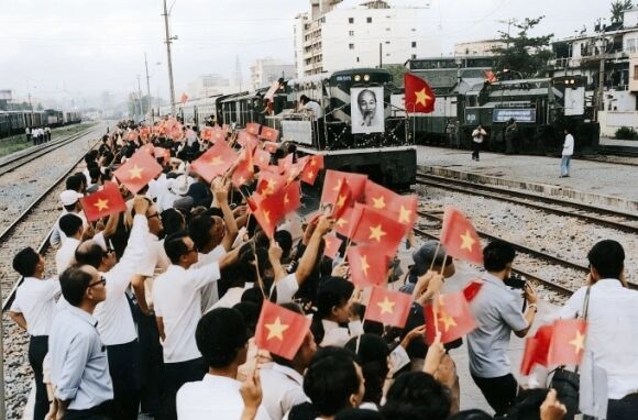 1 Tai Hien Doan Tau Thong Nhat Dip 304