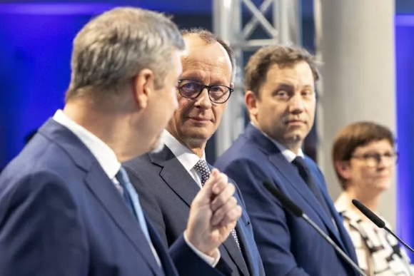 1 Duc Cong Bo Thoa Thuan Lien Minh Chuan Bi Thanh Lap Chinh Phu Moi Duoi Su Lanh Dao Cua Cdu