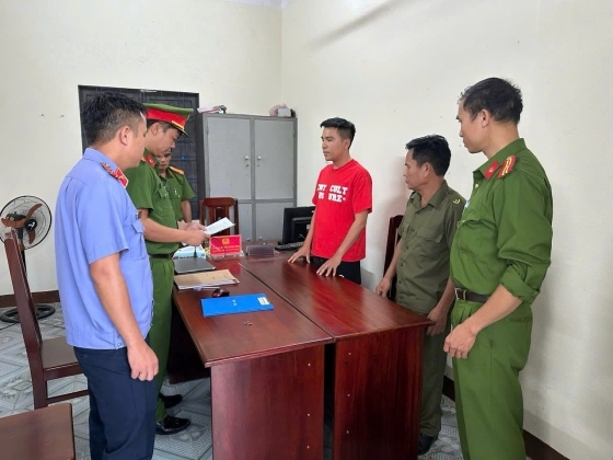 1 Loat Tiktoker Trieu View Ngao Quyen Luc Bi Khoi To Bat Tam Giam