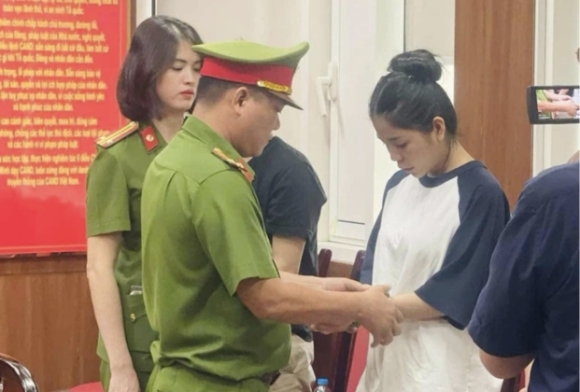 2 Loat Tiktoker Trieu View Ngao Quyen Luc Bi Khoi To Bat Tam Giam