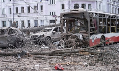 1 Gioi Ten Lua Tan Bao Xuong Trung Tan Thanh Pho Sumy Nga Dang Phot Lo Dam Phan Hoa Binh