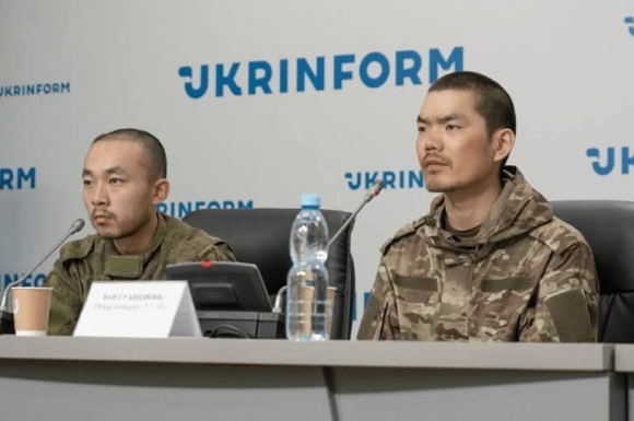 1 Moi Thu Chung Toi Nghe Tu Nguoi Nga Deu La Doi Tra   Cac Chien Binh Trung Quoc Bi Ukraine Bat Giu Len Tieng