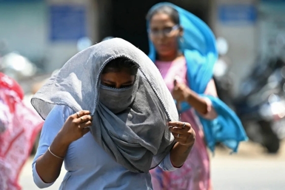 3 Nang Nong Chom He Thu Thach Gioi Han Sinh Ton O An Do Pakistan