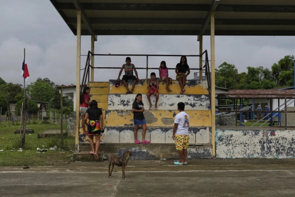 10 Mo Vang Nhap Cu Hoang Vang Vi Ong Trump Khoa Chat Bien Gioi